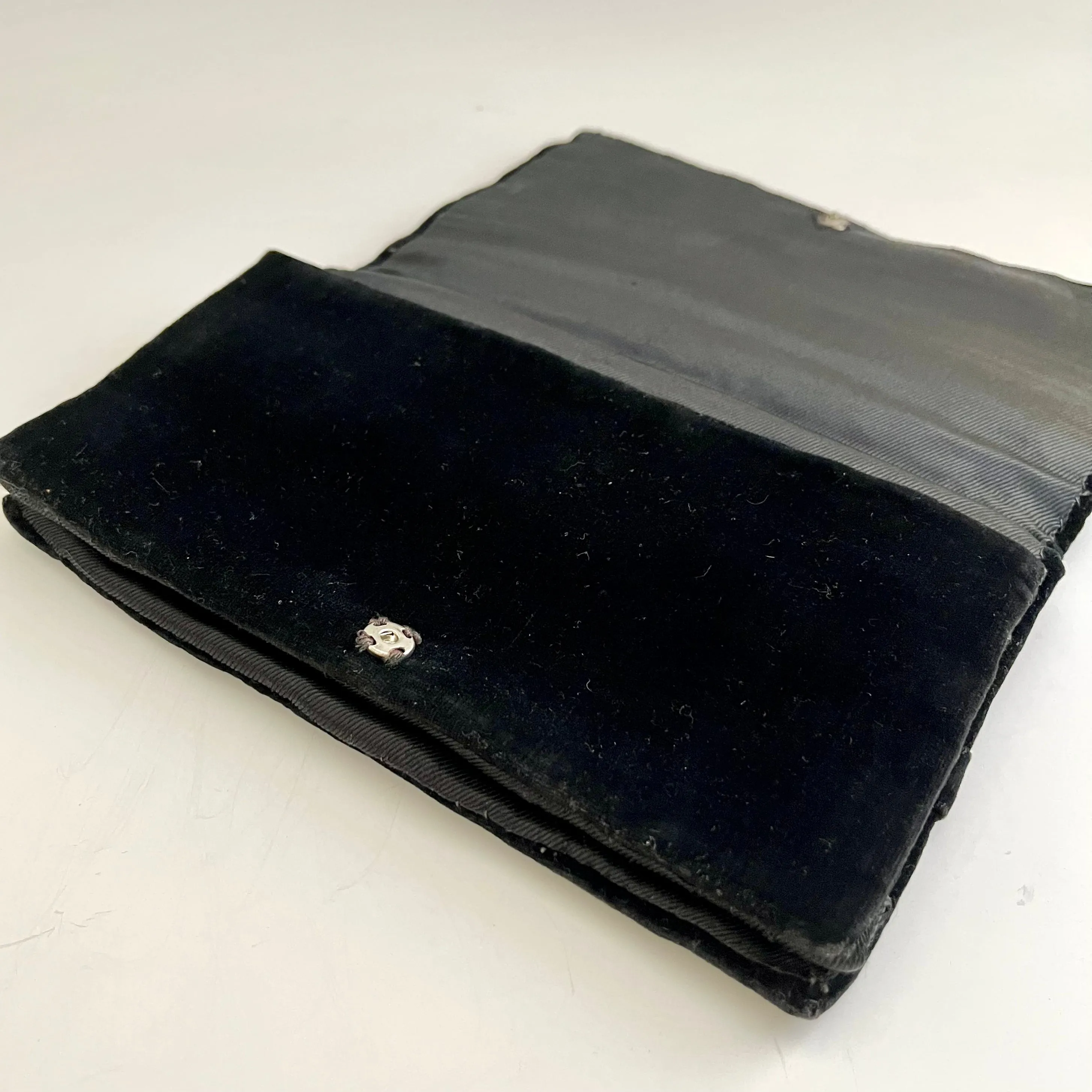 1950s Jagat Black Velvet Gold & Silver Embroidered Clutch