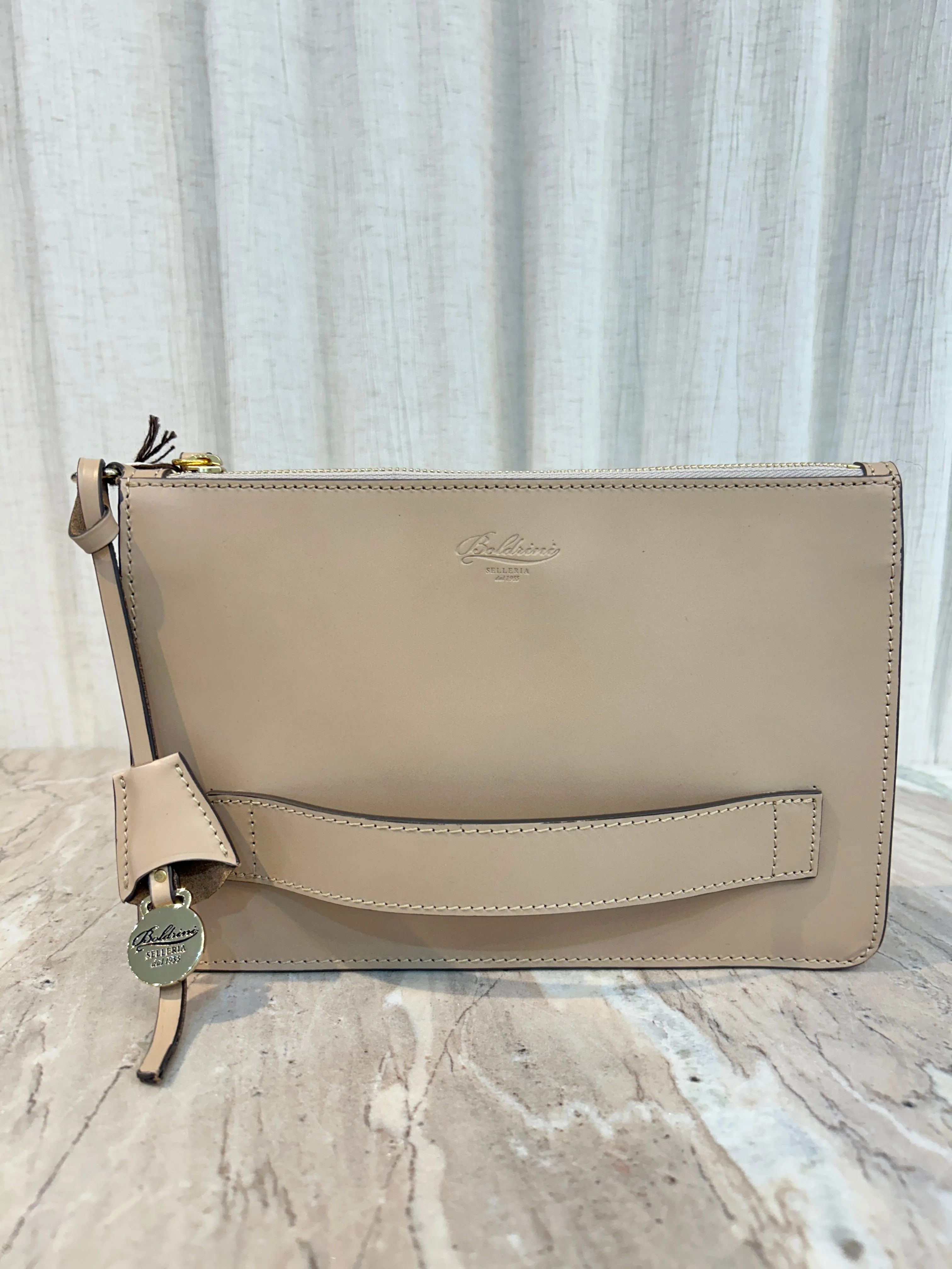 ADELE LEATHER CLUTCH - ARGILLA