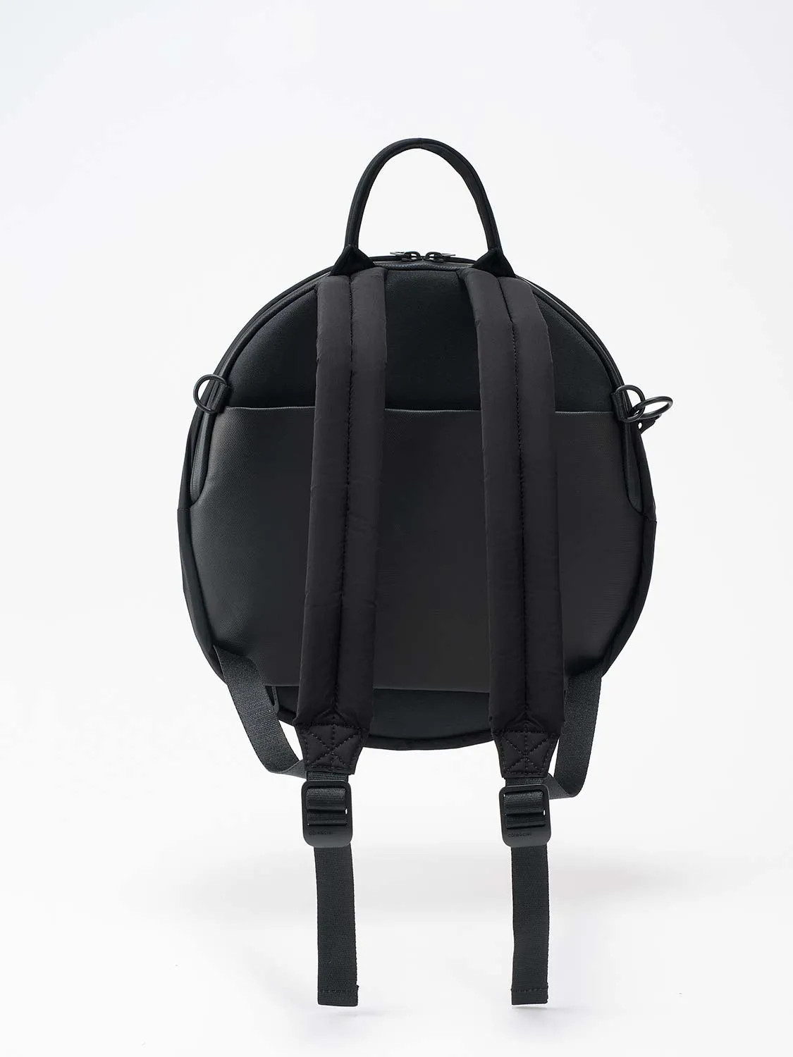 Adria Smooth Black