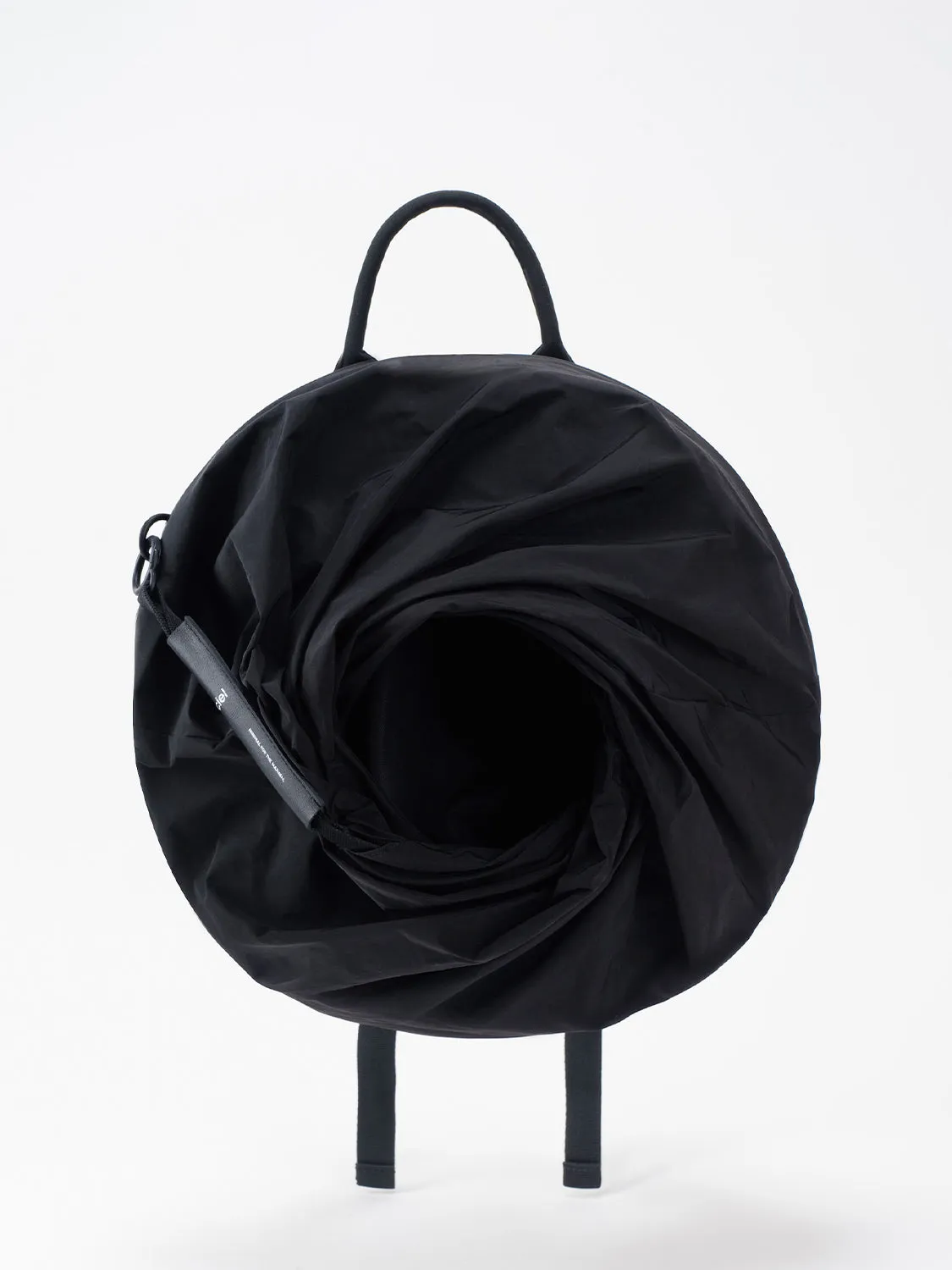 Adria Smooth Black