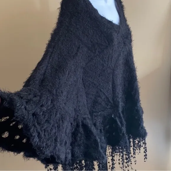 Alberto Makali Black Knitted super soft stylish crocheted sweater Poncho Cape