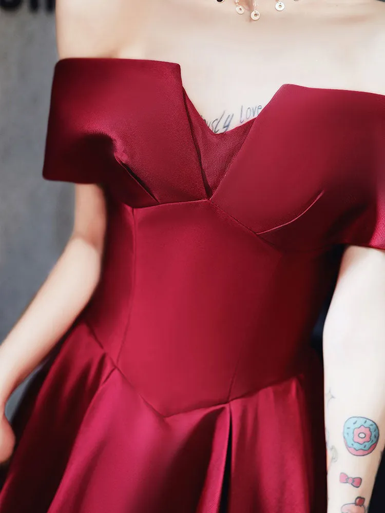 Amazing Evening Dress A-Line Bateau Neck Matte Satin Floor-Length Pleated Formal Party Dresses
