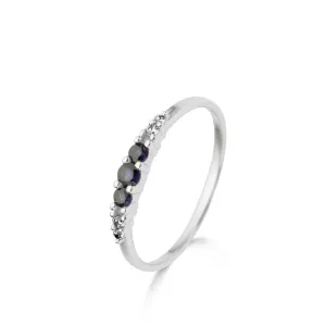 Bague avec motif - Or Blanc, Diamants et Saphir bleu (064789/SA)