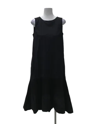Black Sleeveless Dress