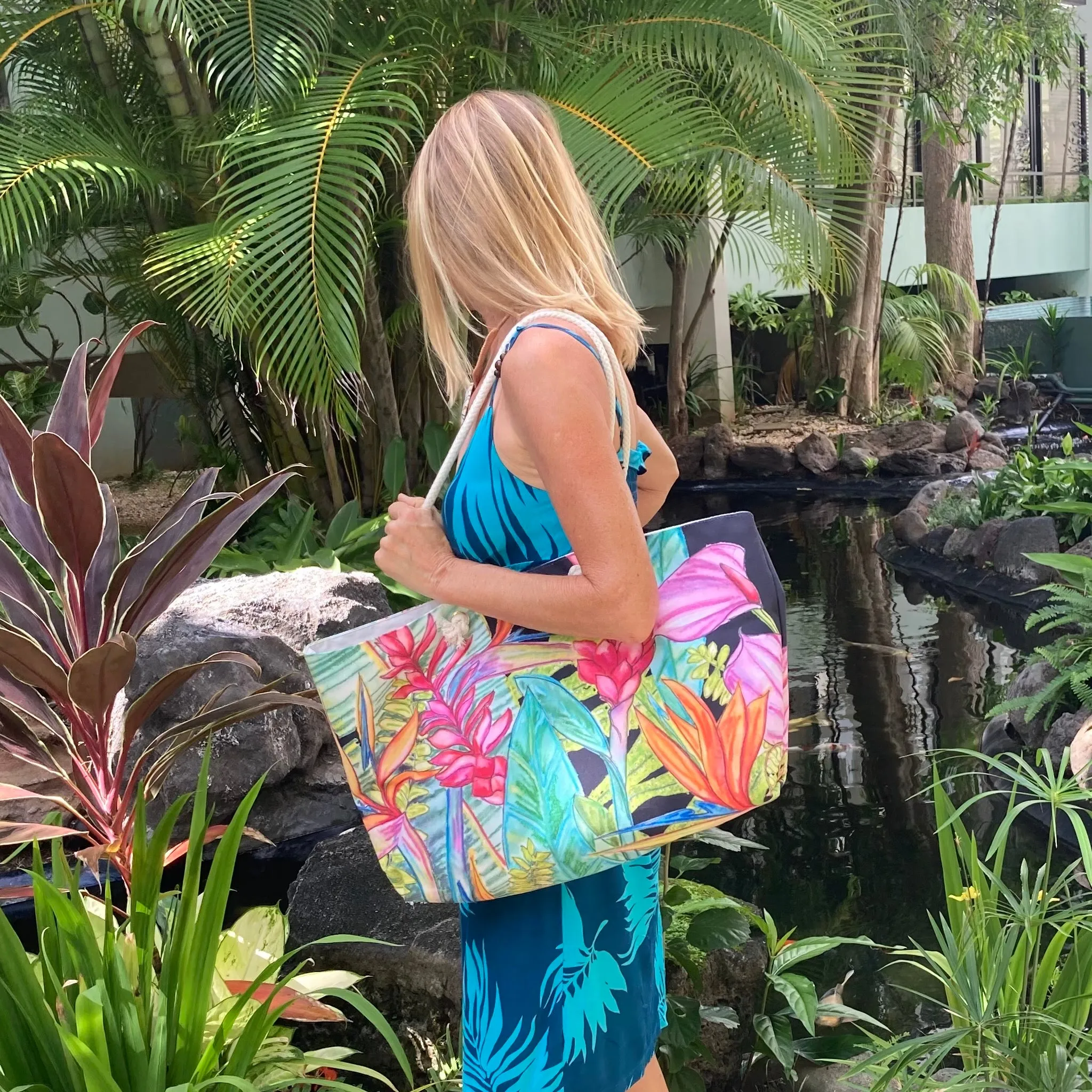 Canvas Tote Bag: Bird Party