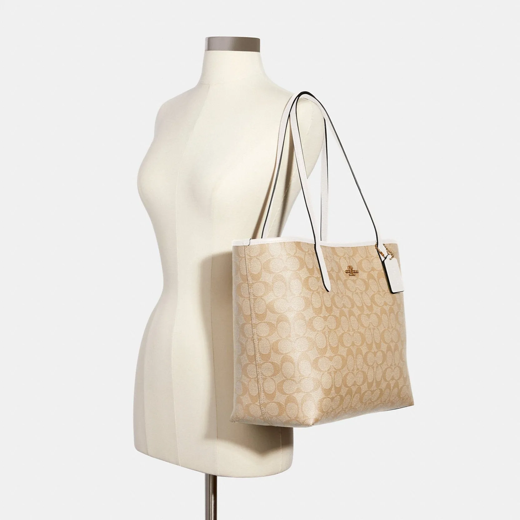 City Tote In Signature Canvas