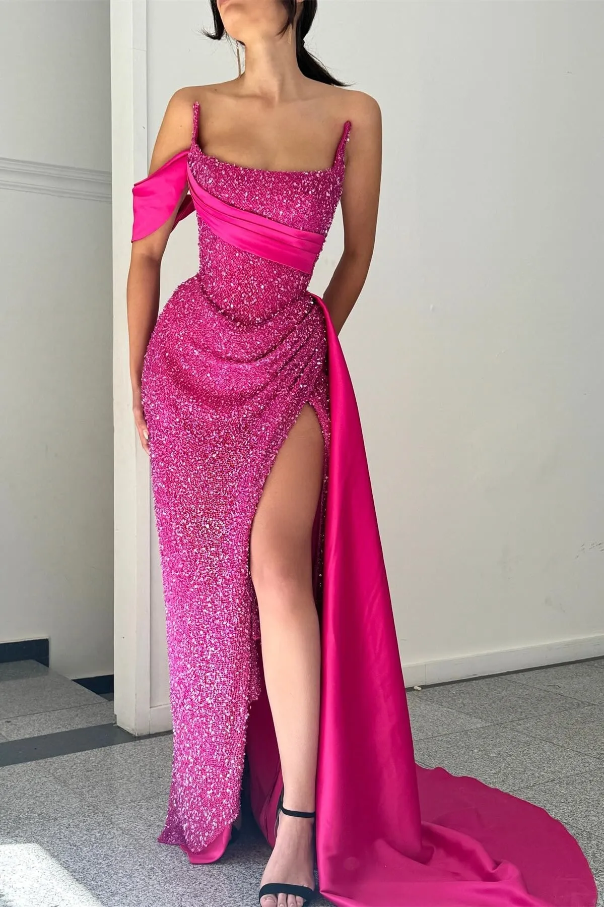 Classic A-line Satin Sleeveless Halter Pink Evening Gown Long