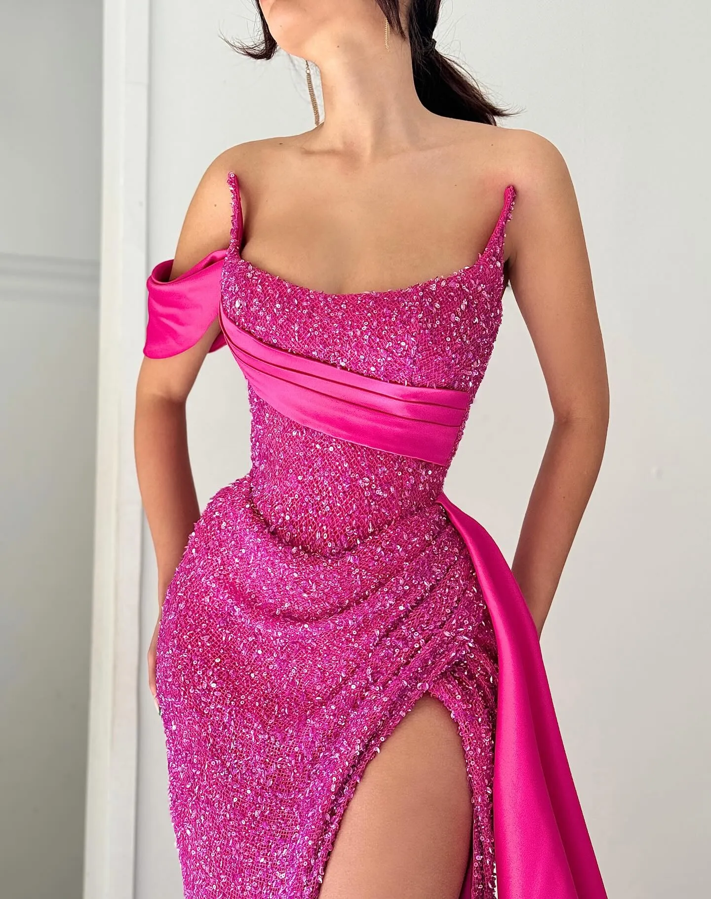 Classic A-line Satin Sleeveless Halter Pink Evening Gown Long