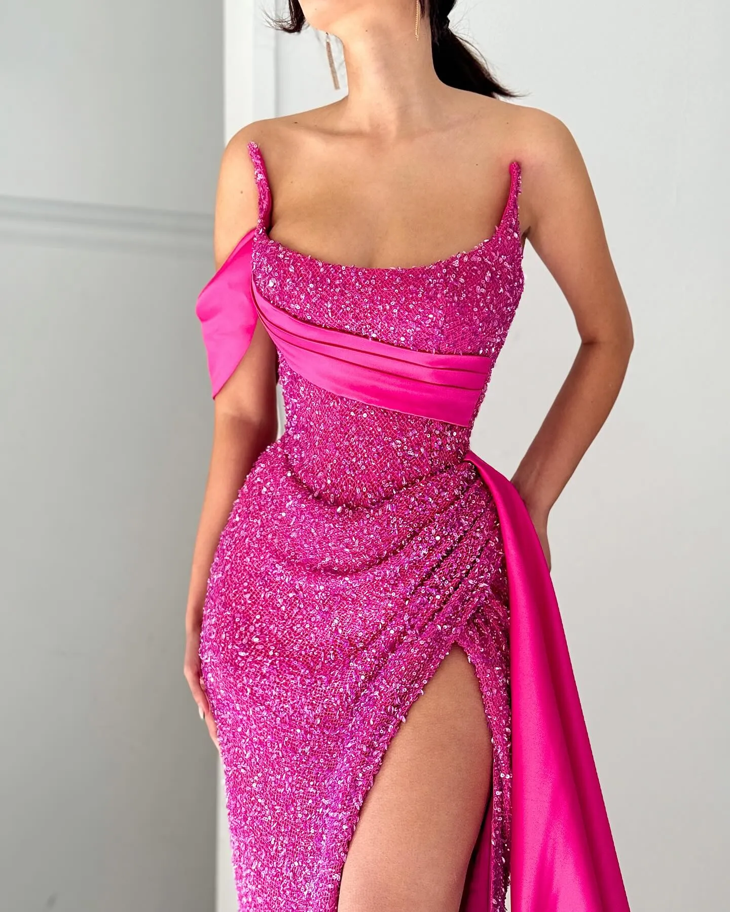 Classic A-line Satin Sleeveless Halter Pink Evening Gown Long