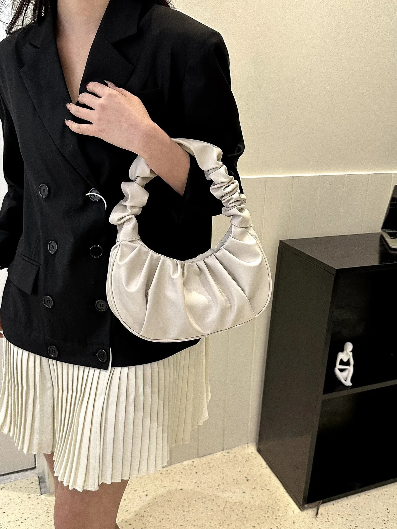 Cloud Pleated Solid Color One-Shoulder Bag