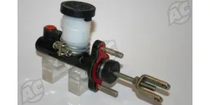 Clutch Master Cylinder Isuzu Kb (ISU304)