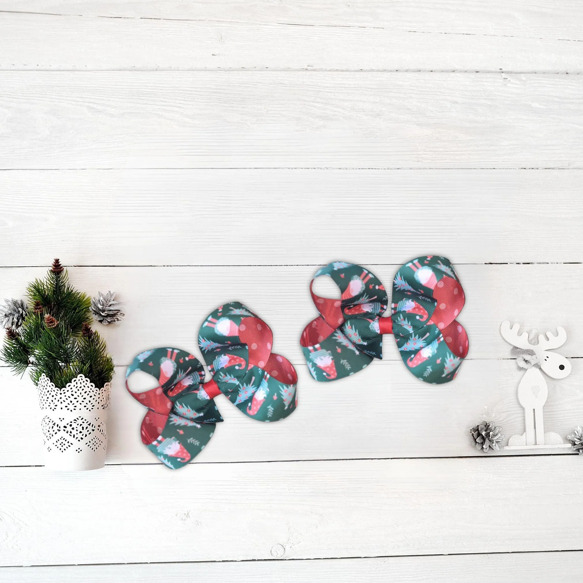 Dark Green Gnome Ribbon Hair Bow
