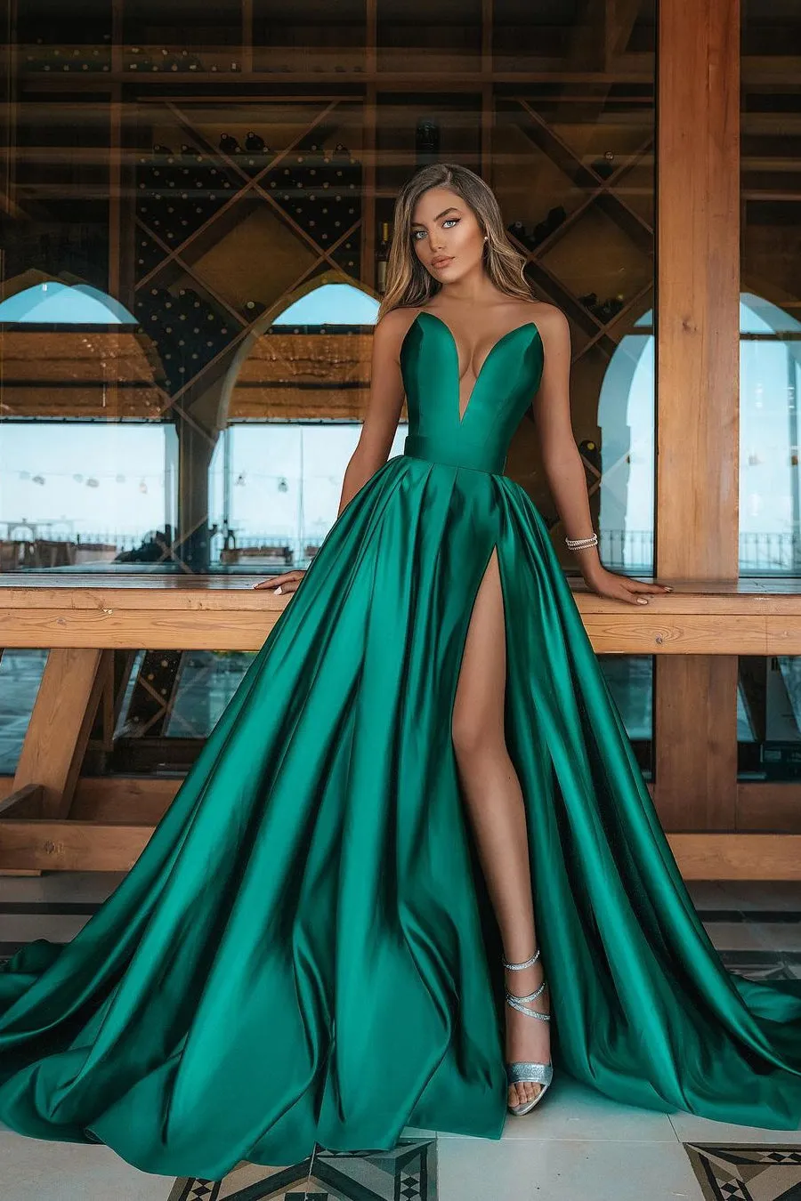 Deep V-neck Sexy Green Evening Dress Charmuse Long With Split