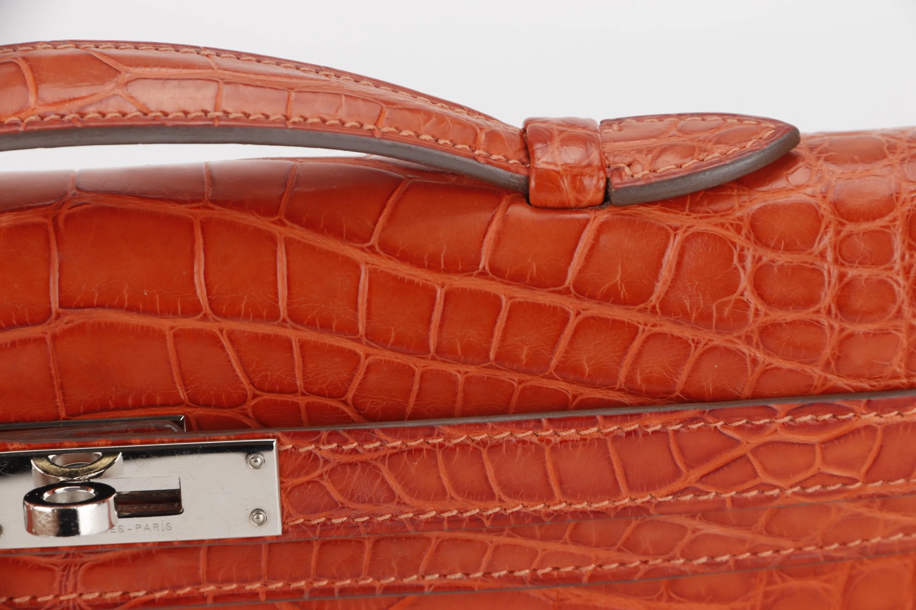 (EXOTIC) HERMES KELLY CUT [STAMP T (2015)] MATTE ORANGE ALLIGATOR SILVER HARDWARE, WITH BOX, NO DUST COVER