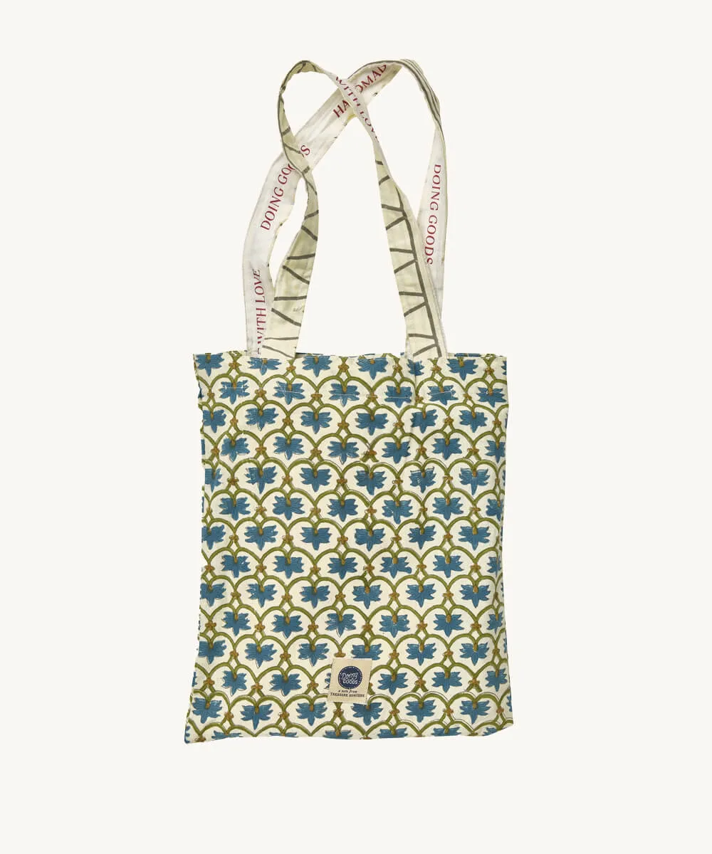 Faina Single Throw in Tote Bag