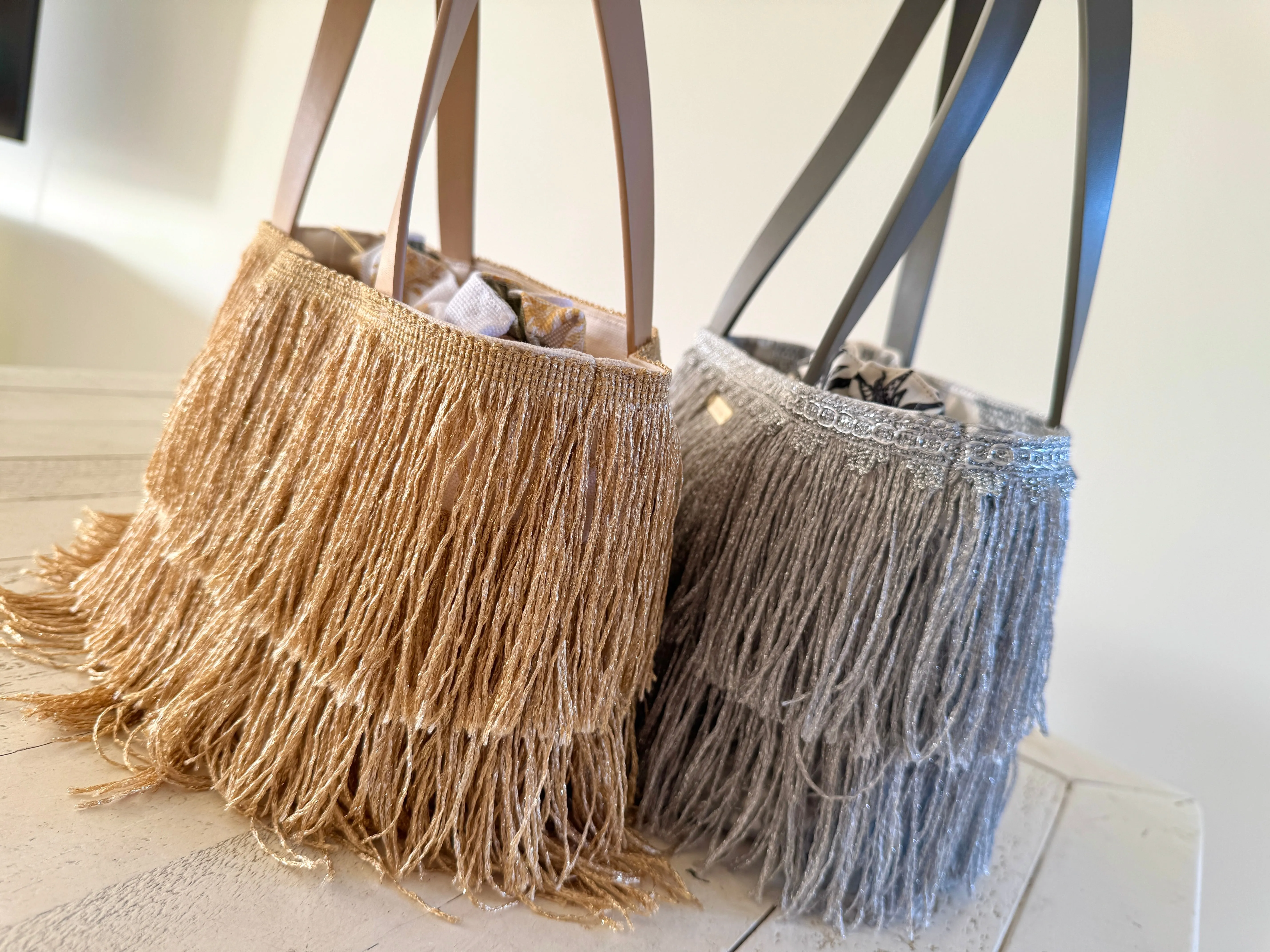 Fringe tote silver/ フリンジ巾着トート　シルバー