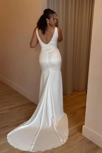 Gorgeous Long White Mermaid Satin Sleeveless Wedding Dresses with Slit