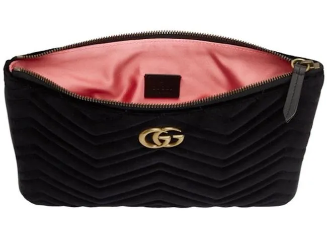 Gucci Marmont Matelesse Velvet Zip Pouch in Black