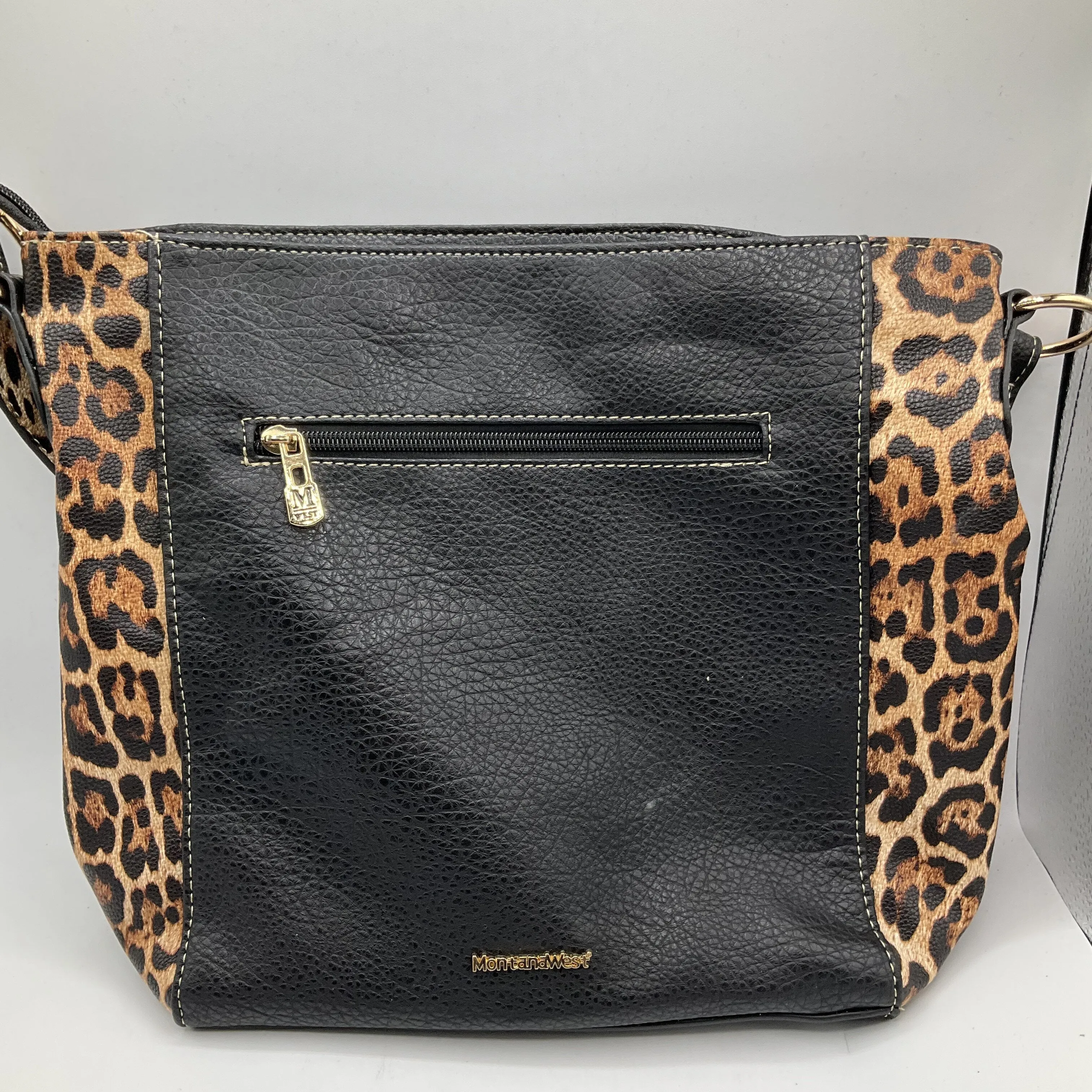 Handbag By Cmc  Size: Medium
