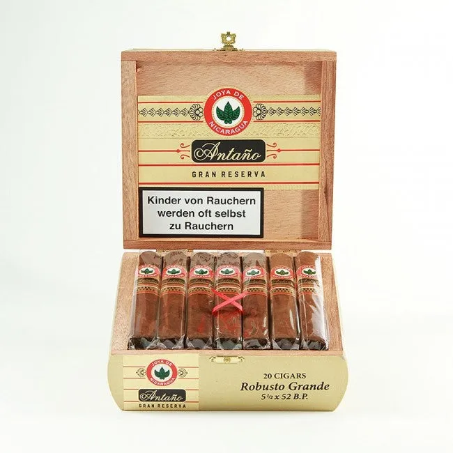 Joya de Nicaragua Antaño Gran Reserva Robusto Grande