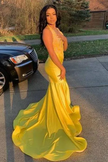 Latest V-neck Halter Appliques Brush Train Mermaid Prom Dresses