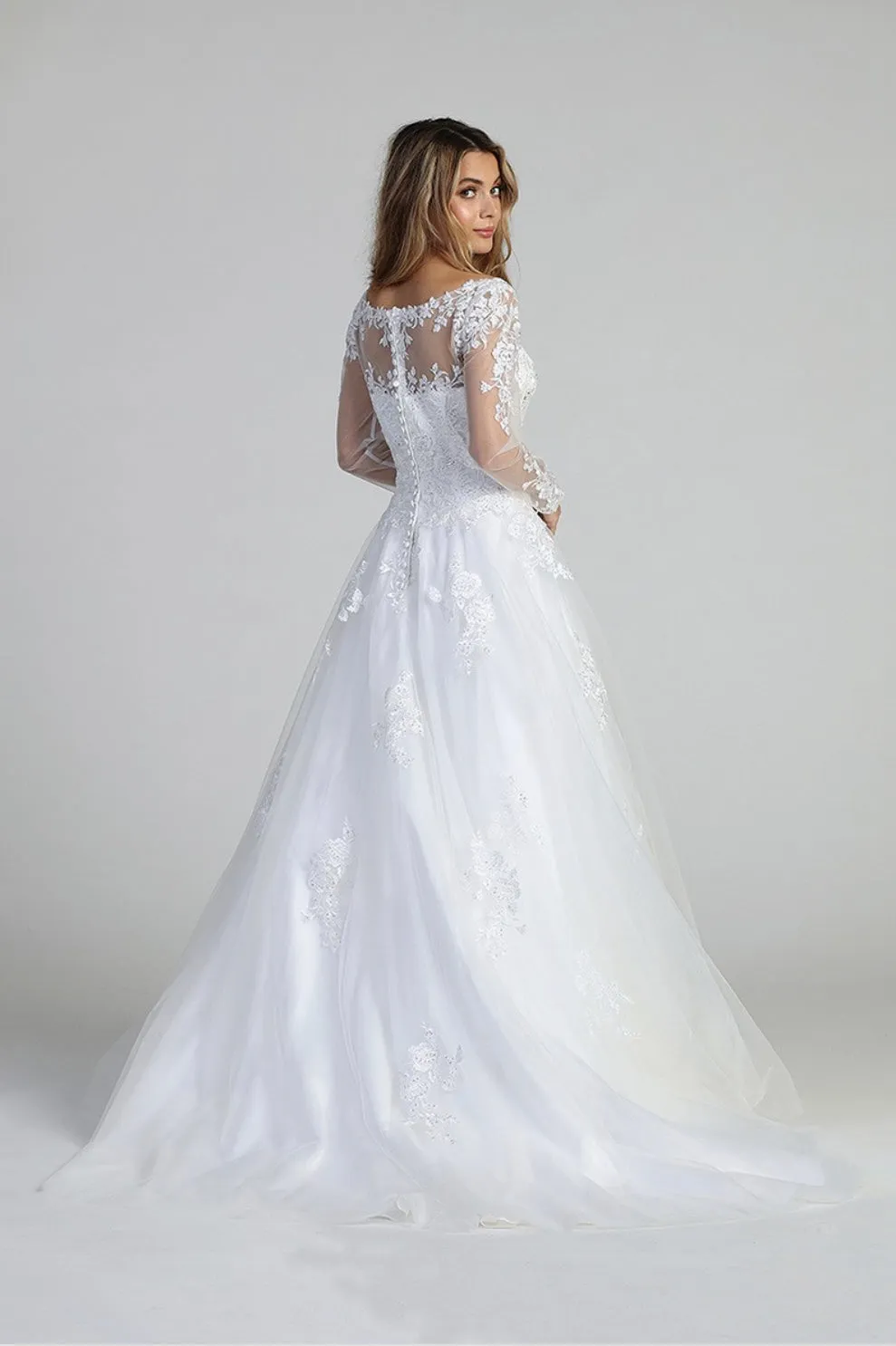 Let’s Evening Gowns 7664L