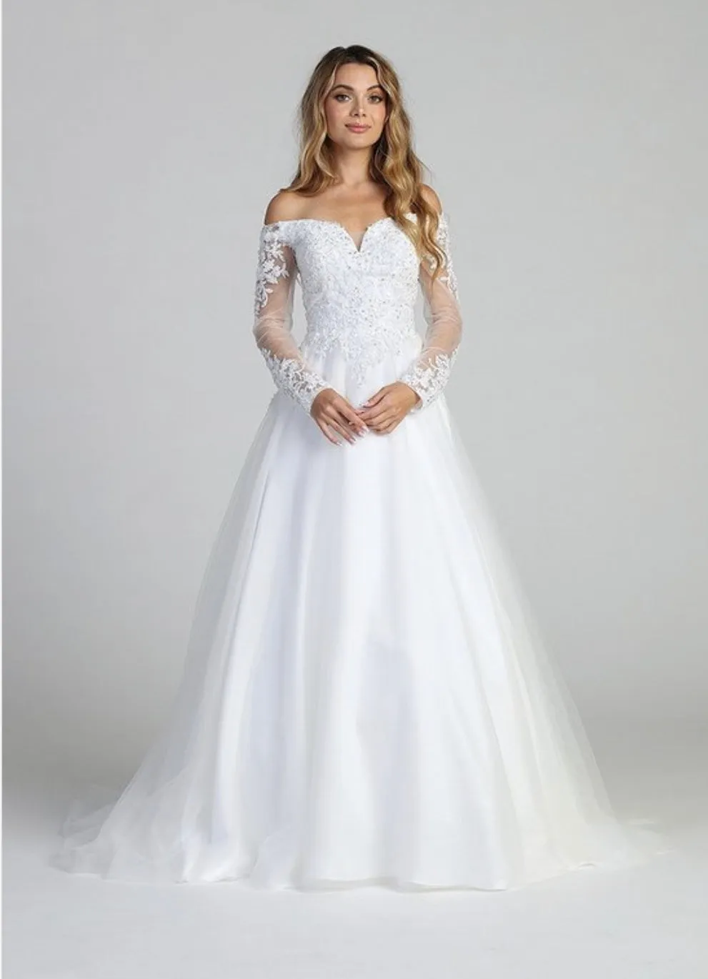 Let’s Evening Gowns 7665L