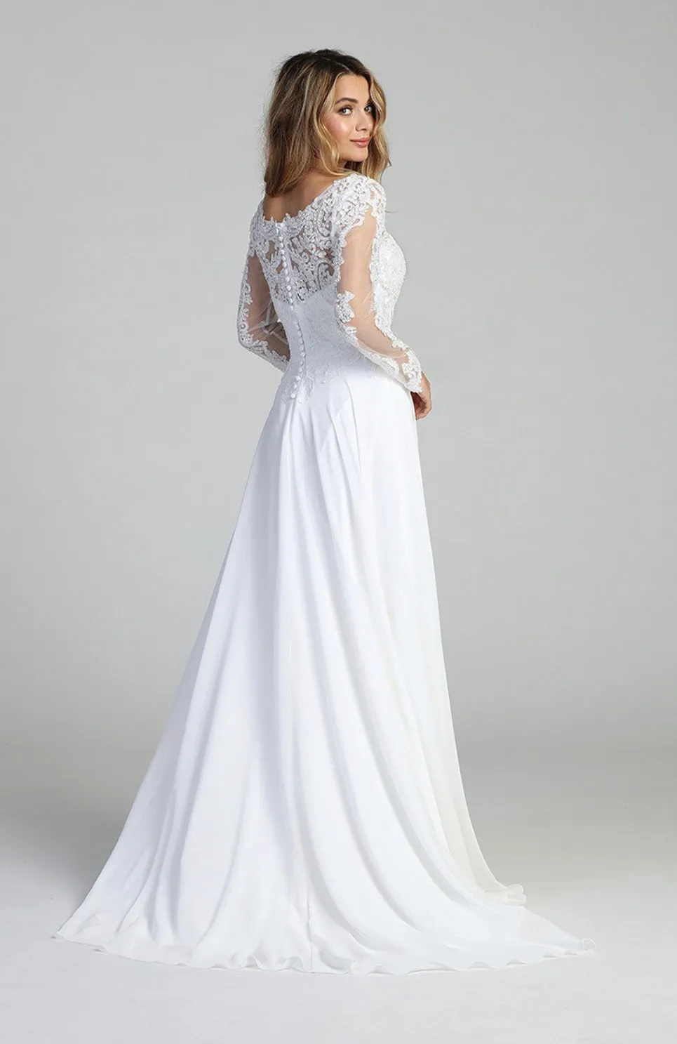 Let’s Evening Gowns 7682L