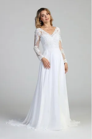 Let’s Evening Gowns 7682L