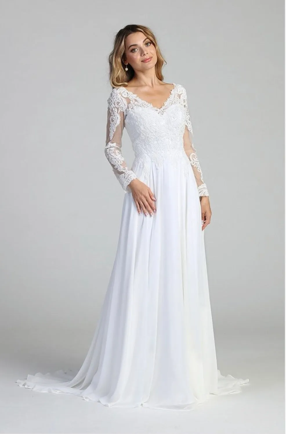 Let’s Evening Gowns 7682L