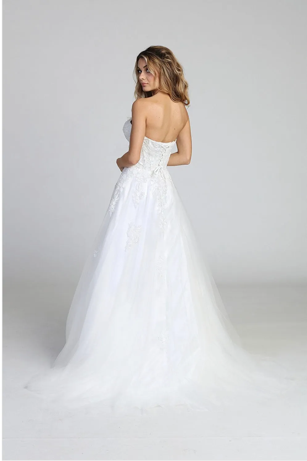Let’s Evening Gowns 7689L