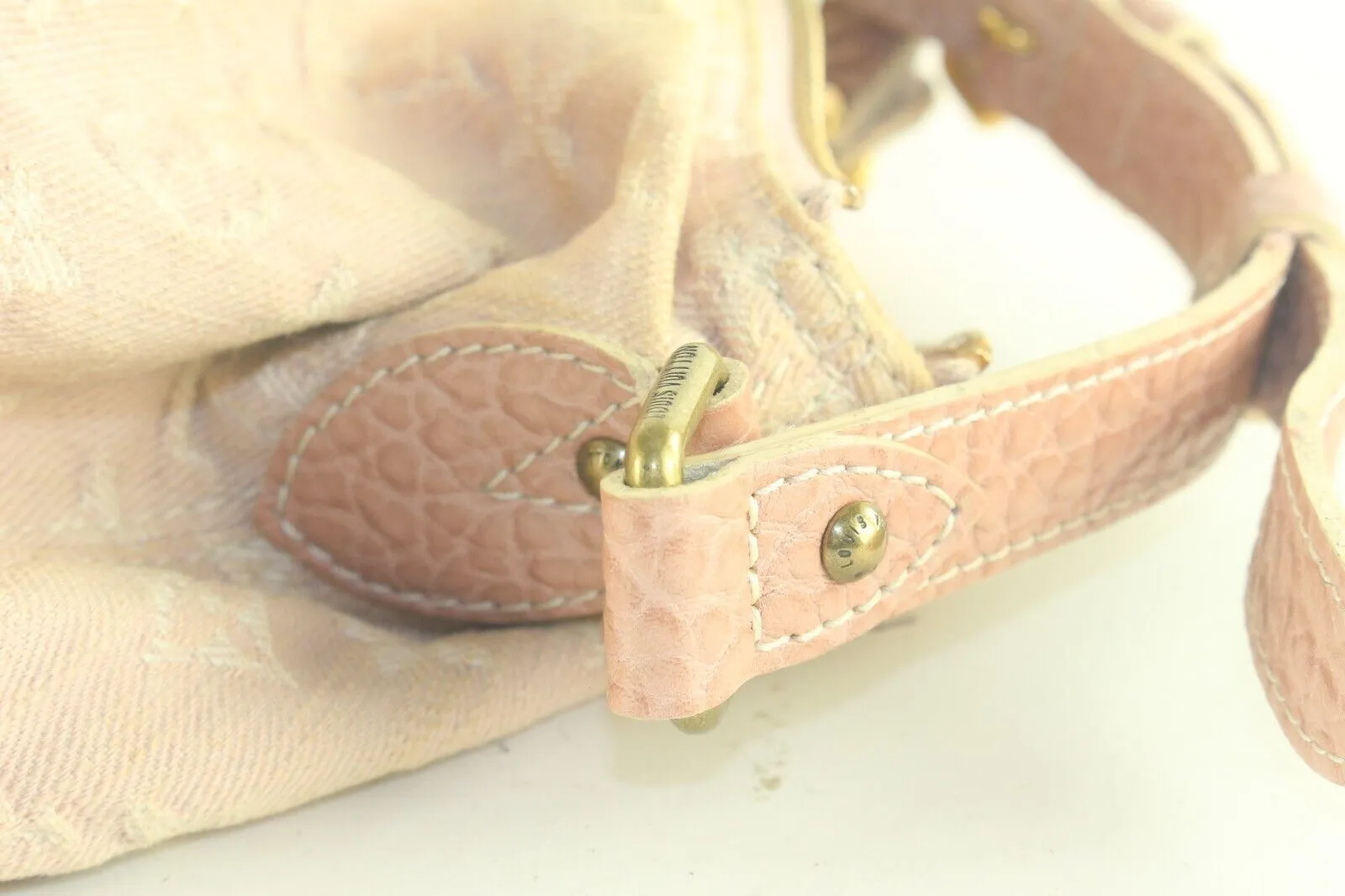 Louis Vuitton Pink Denim Monogram Slightly Messenger 3LK103K