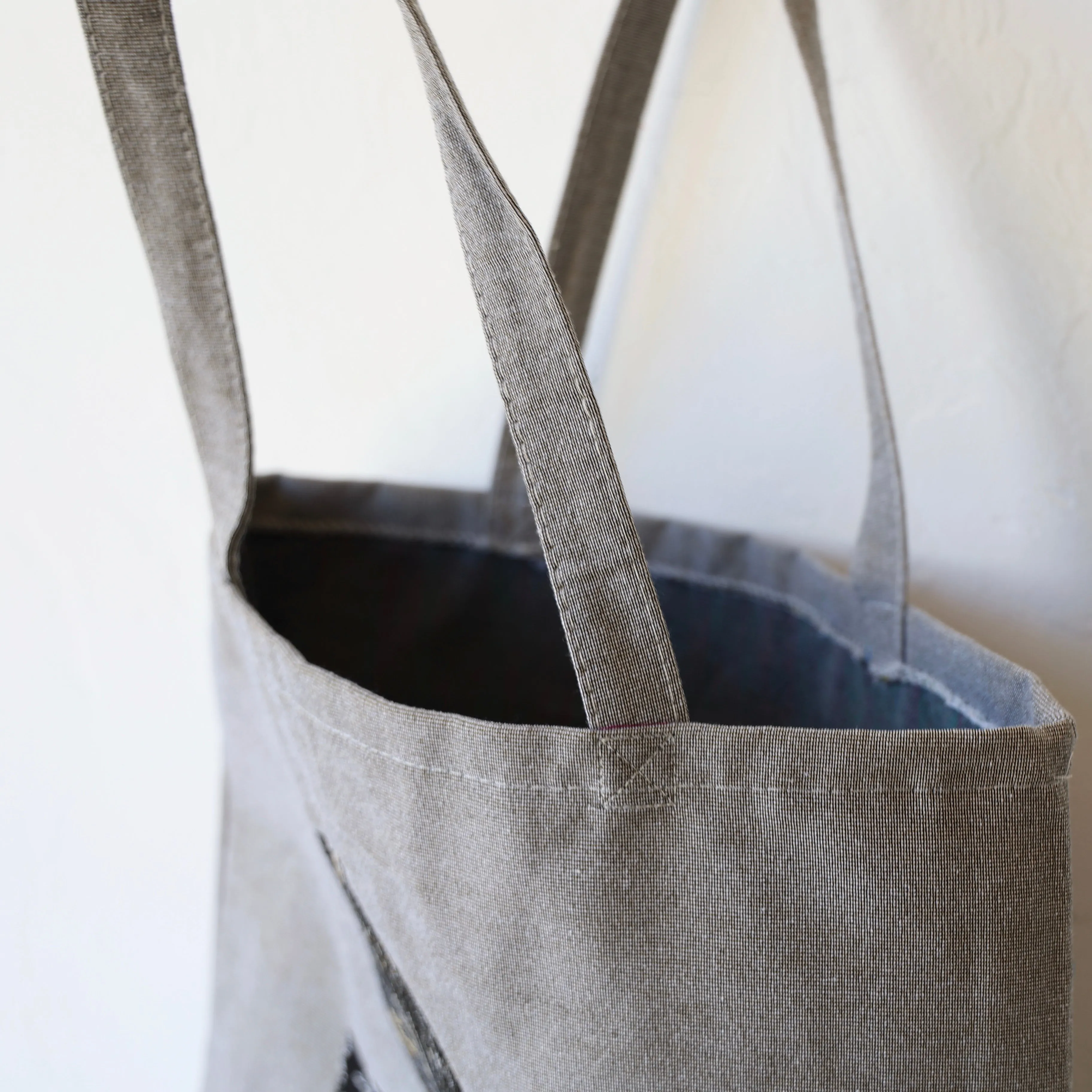 Matsuo Miyaki Large Tote Bag - Bird