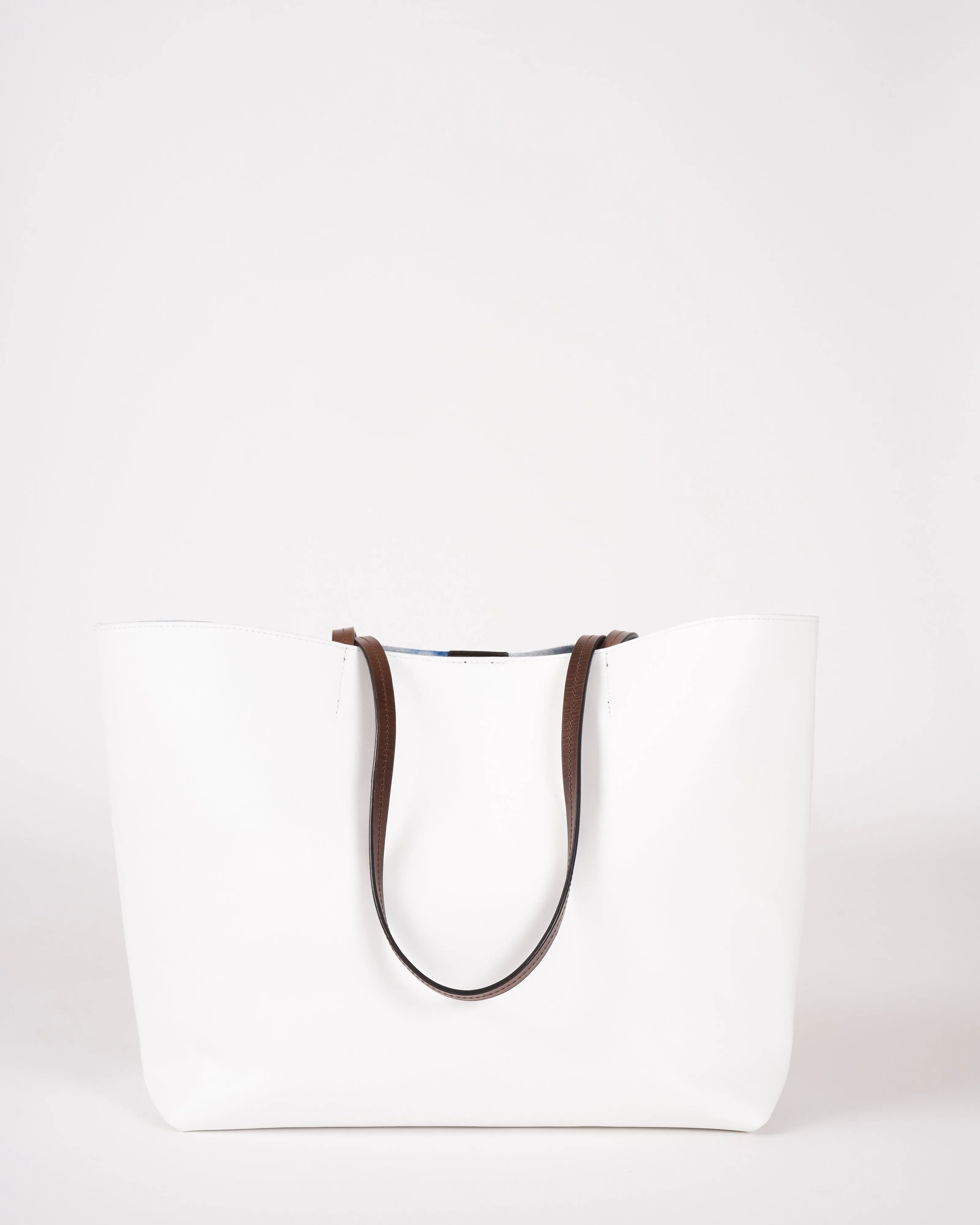 medium essential tote - linen calf