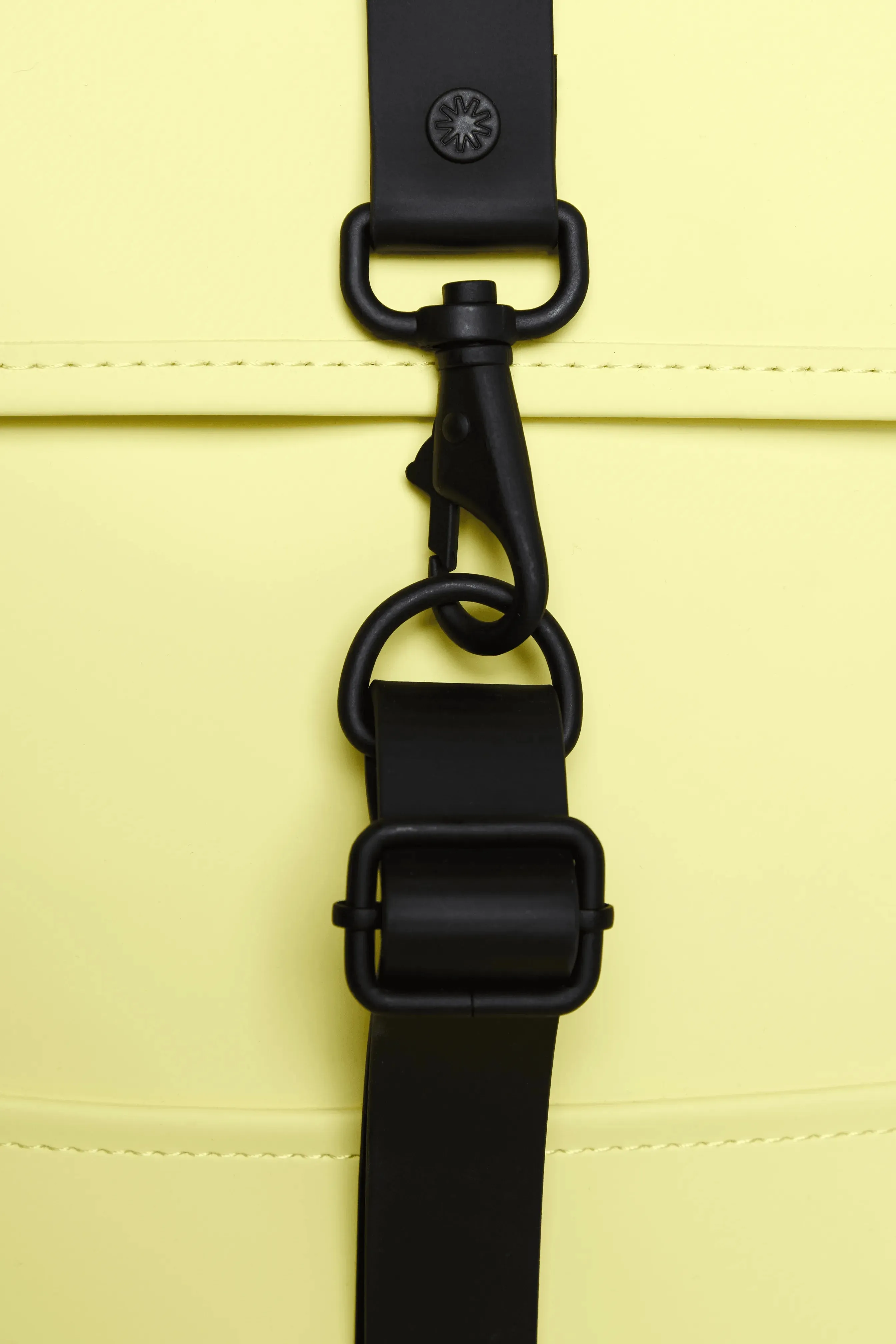 Mochila Mini Rains Straw