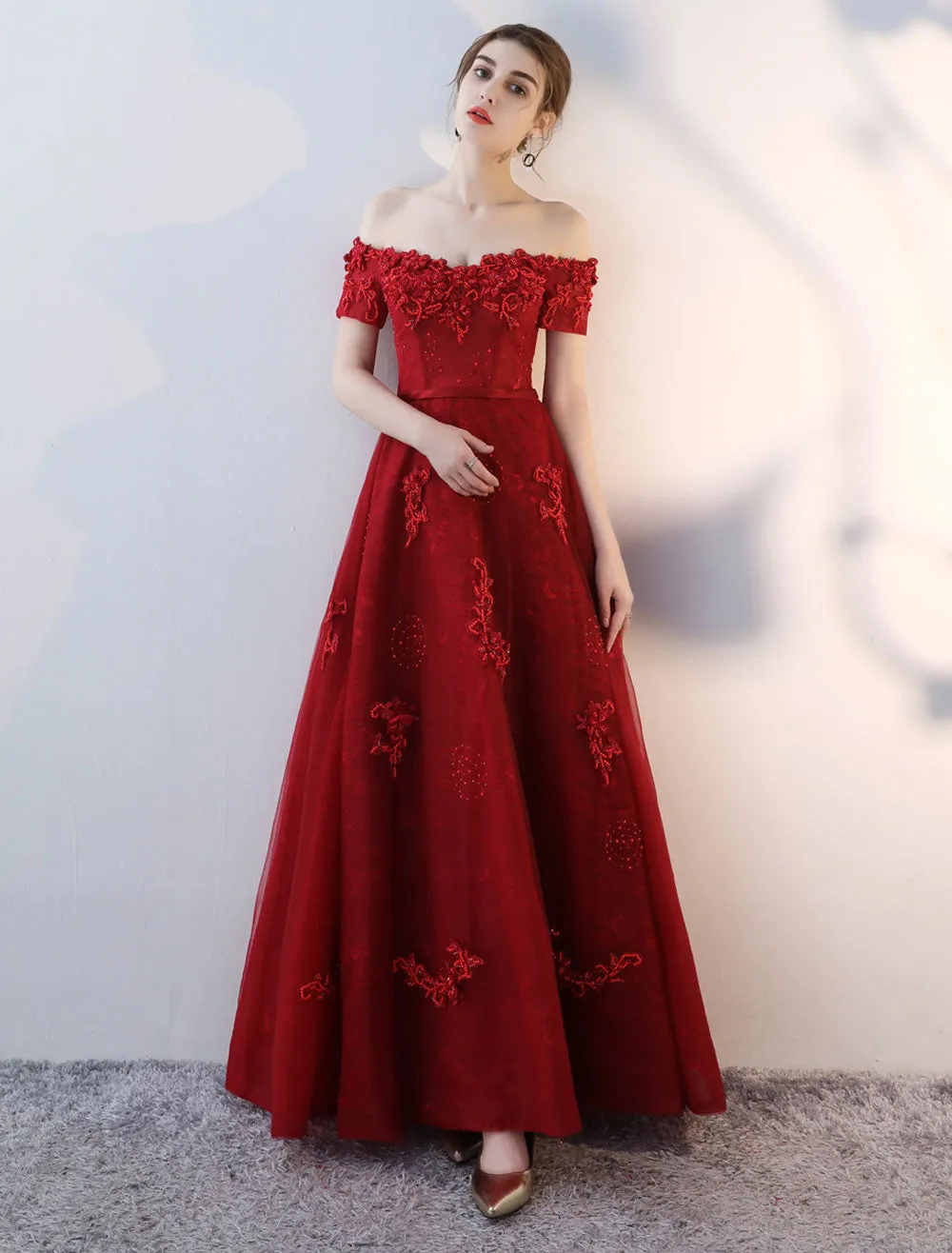 Modern Evening Dresses Long Burgundy Off The Shoulder evening dress Lace Applique Heavy Beading Sash Floor Length Formal Evening Dress