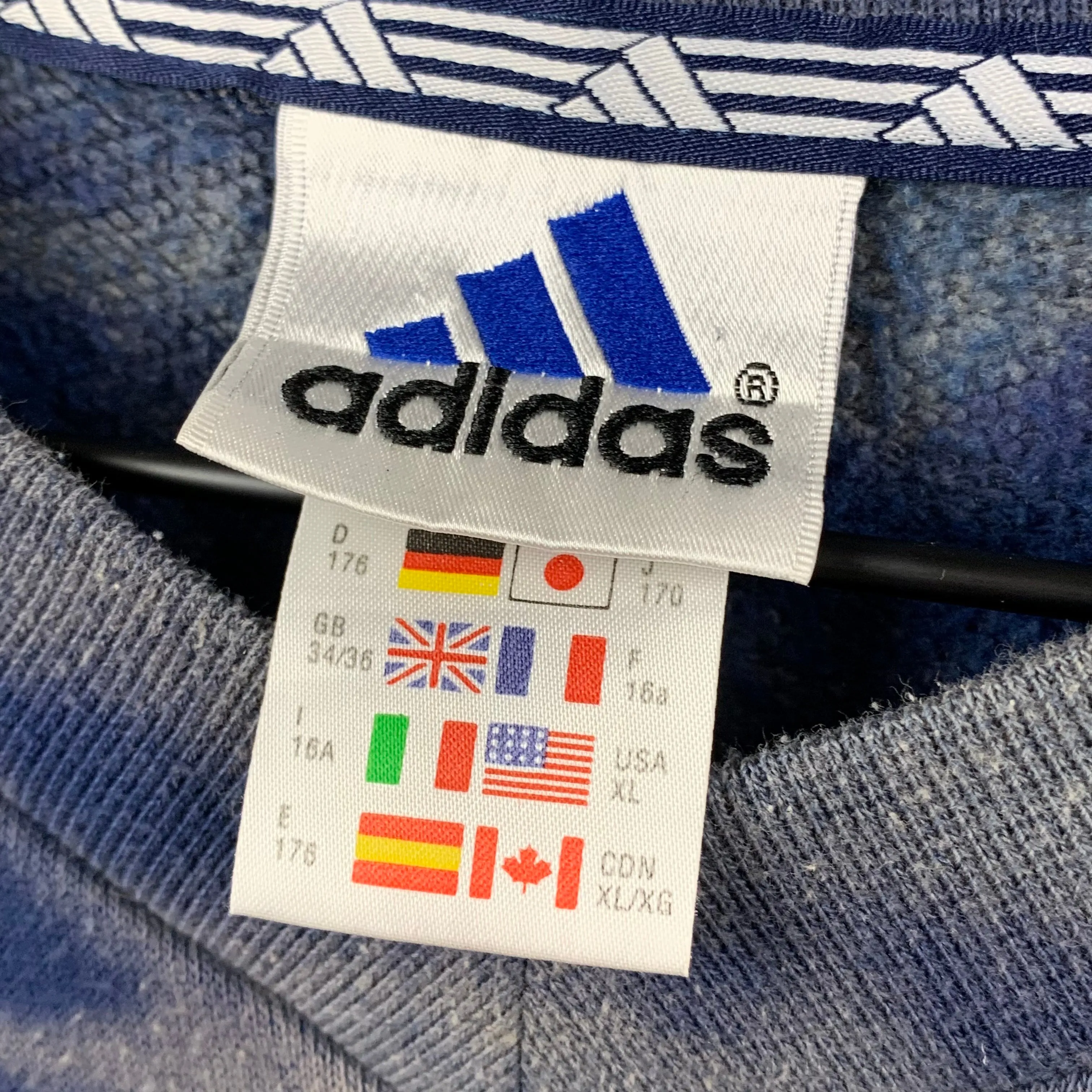 "1 of 1" VTG Adidas Dyed Crop Set (S)