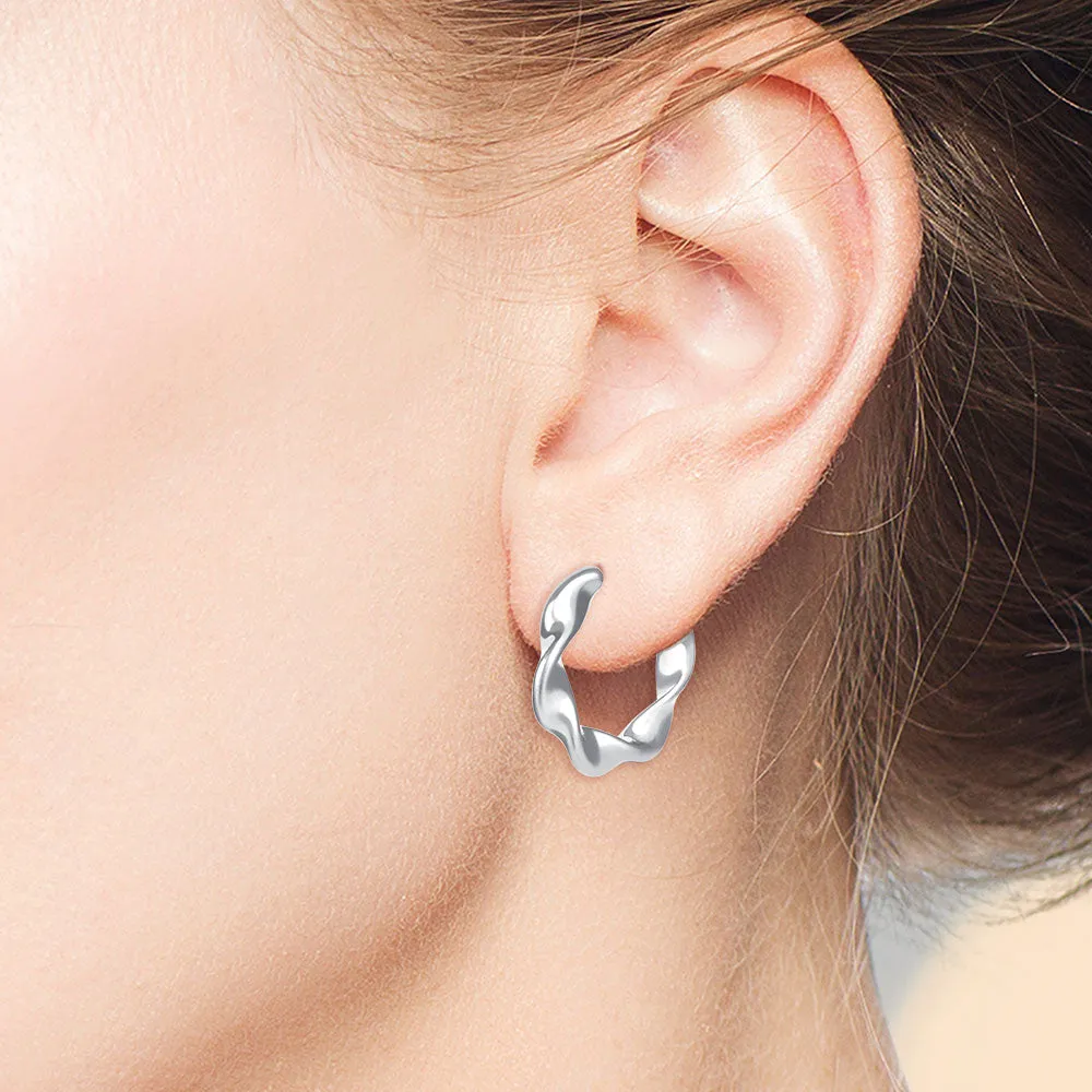 "On the Daily" High Polished  Twist Hoop Earrings