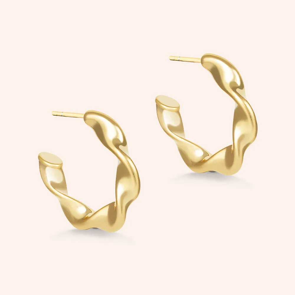 "On the Daily" High Polished  Twist Hoop Earrings