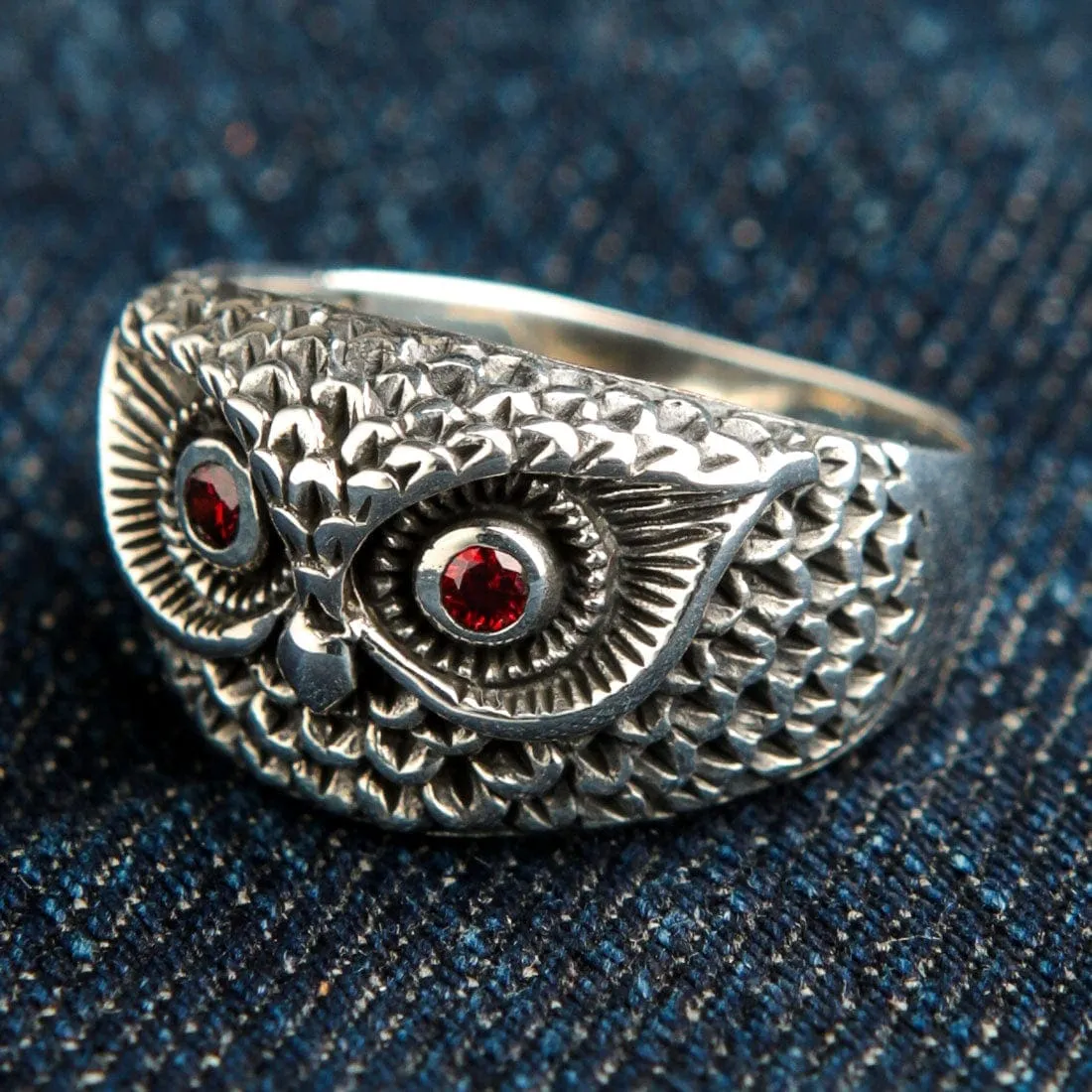 Red Garnet Eyes Owl Sterling Silver Band Ring