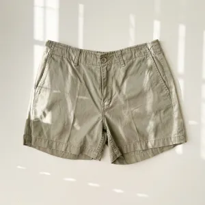 Small (6) Calvin Klein Jeans Mid-rise Shorts