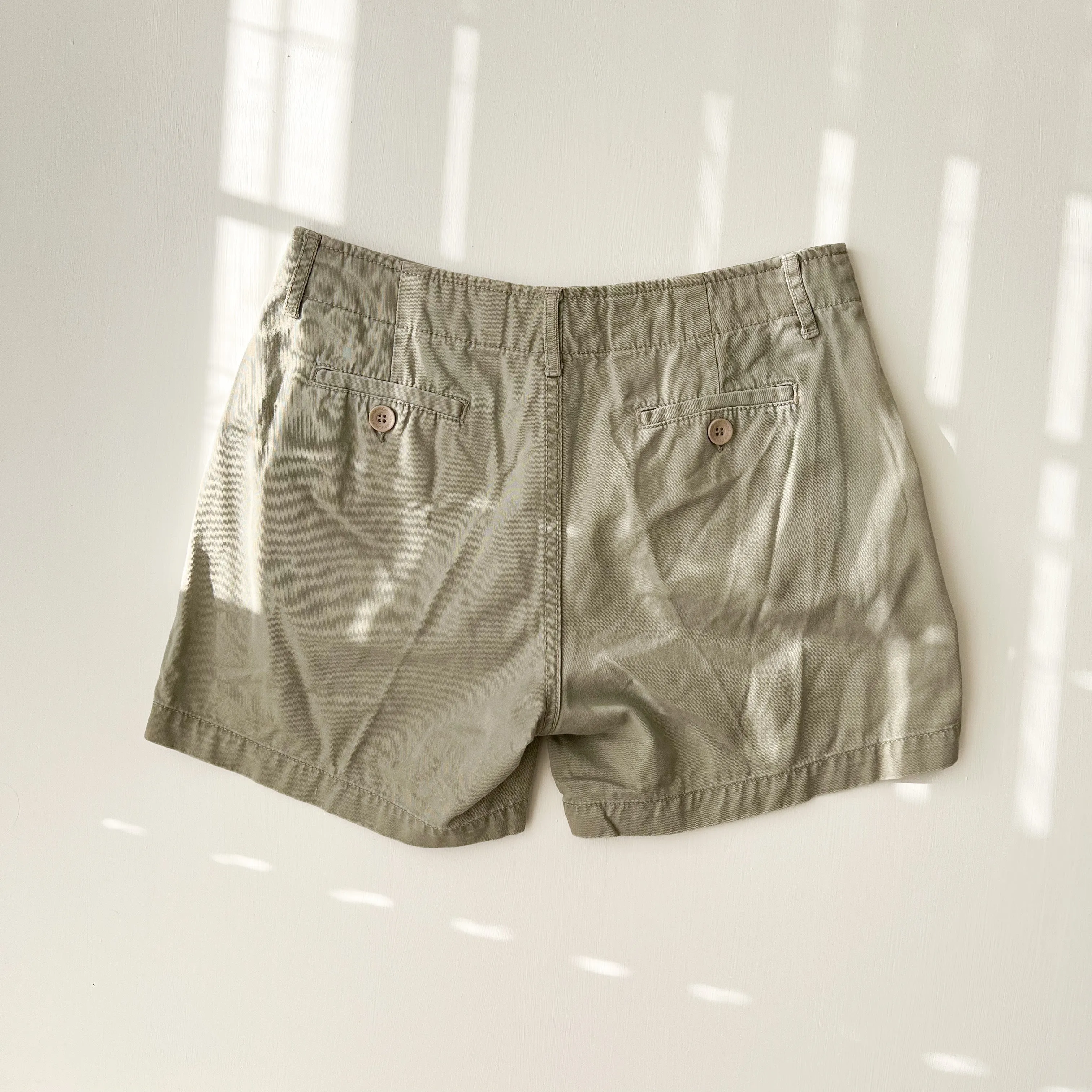 Small (6) Calvin Klein Jeans Mid-rise Shorts