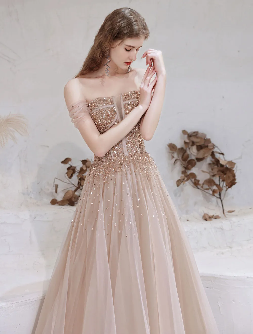 Stunning Evening Dress Nude Color A Line Bateau Neck Floor Length Short Sleeves Lace Up Sequins Formal Dinner Dresses Pageant Dress
