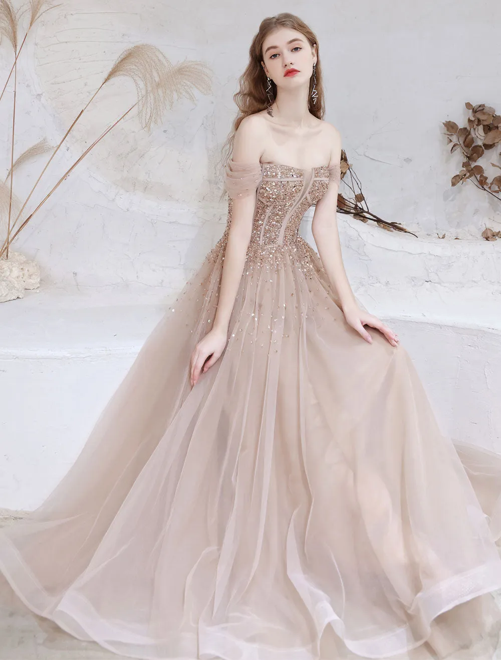 Stunning Evening Dress Nude Color A Line Bateau Neck Floor Length Short Sleeves Lace Up Sequins Formal Dinner Dresses Pageant Dress