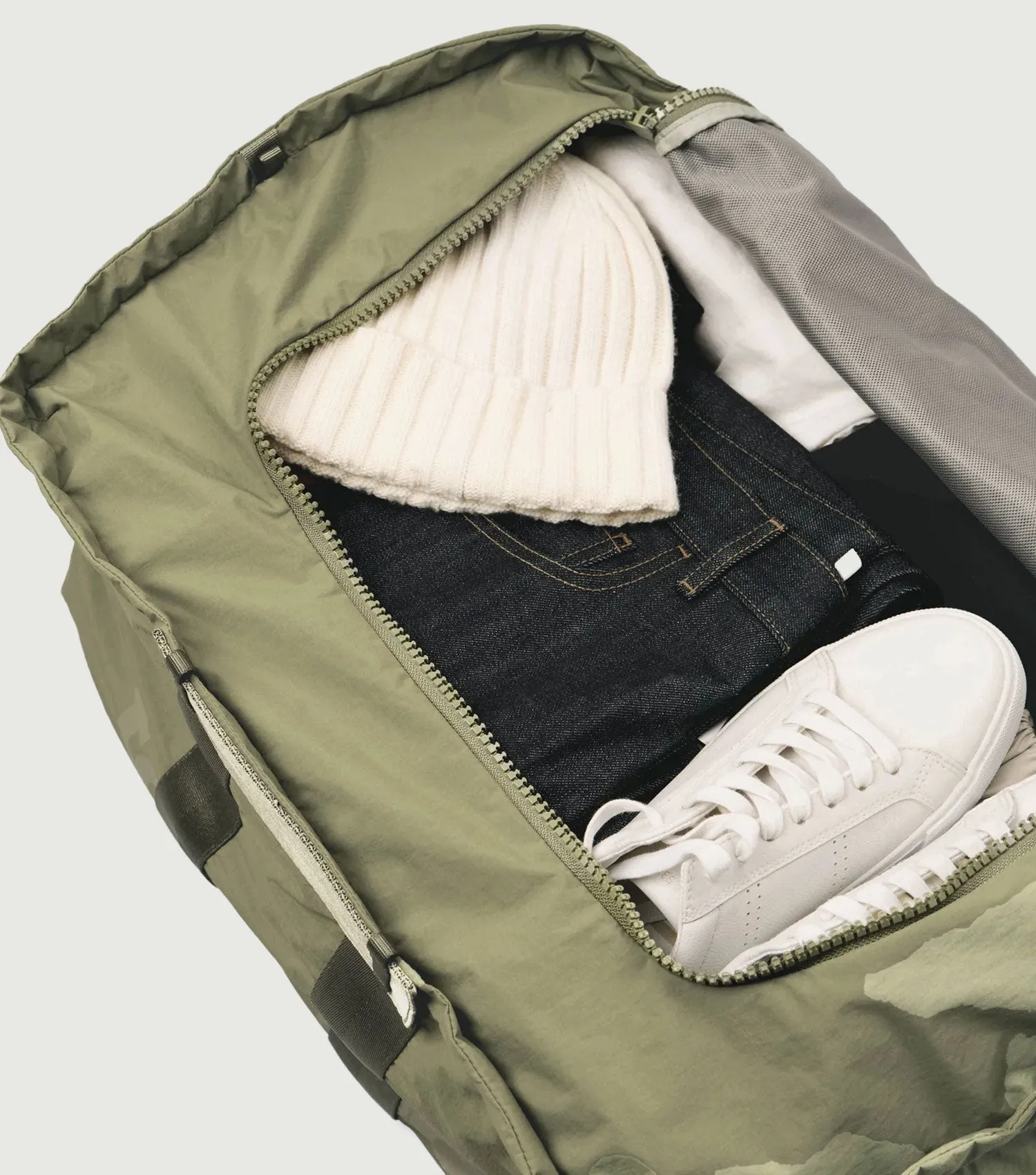 Summit Duffle Medium Black Tech