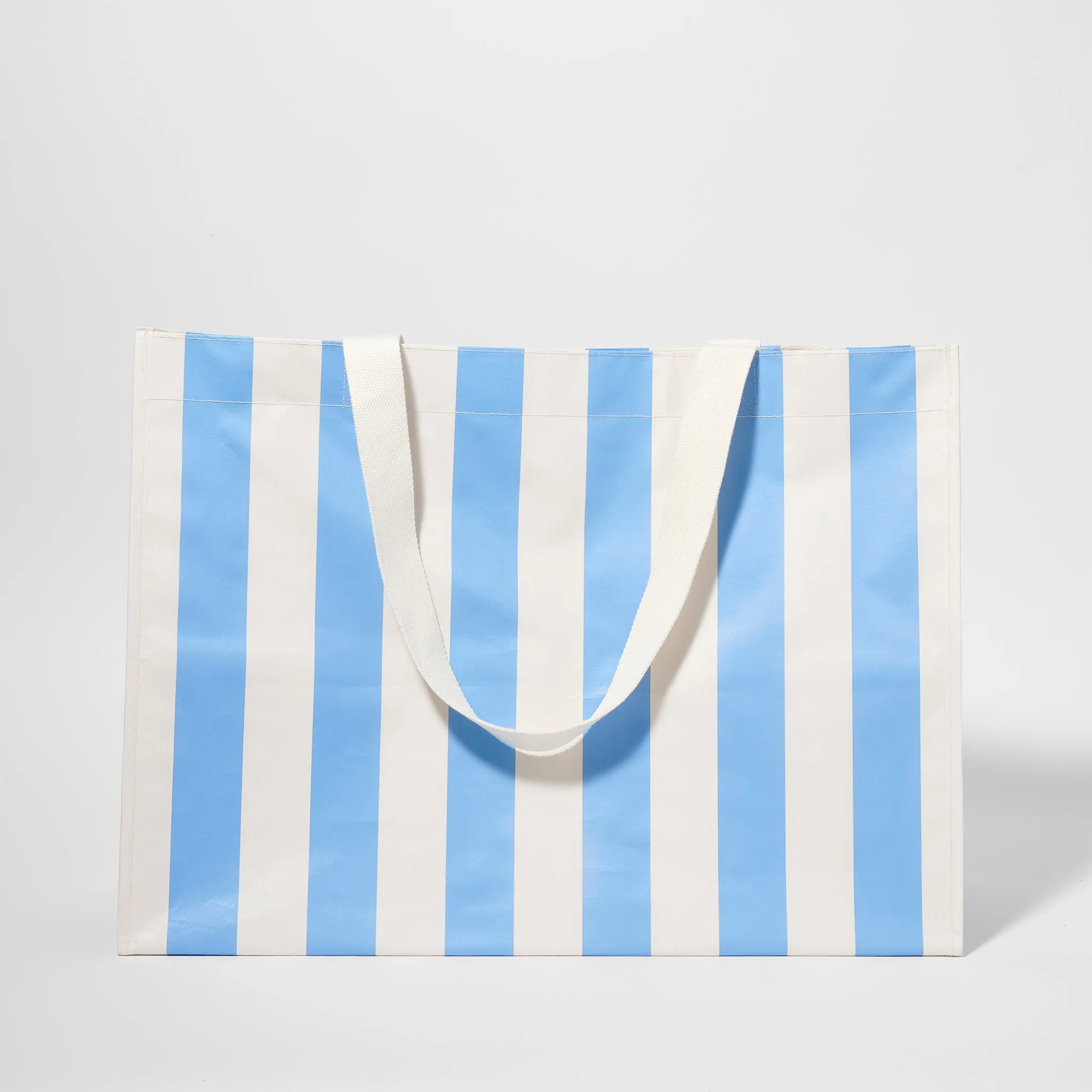 SUNNYLIFE CARRYALL BEACH BAG - LE WEEKEND MID BLUE CREAM