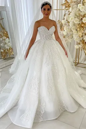 Sweetheart Princess A line Bridal Gowns Garden Lace Appliques Dress for Bride