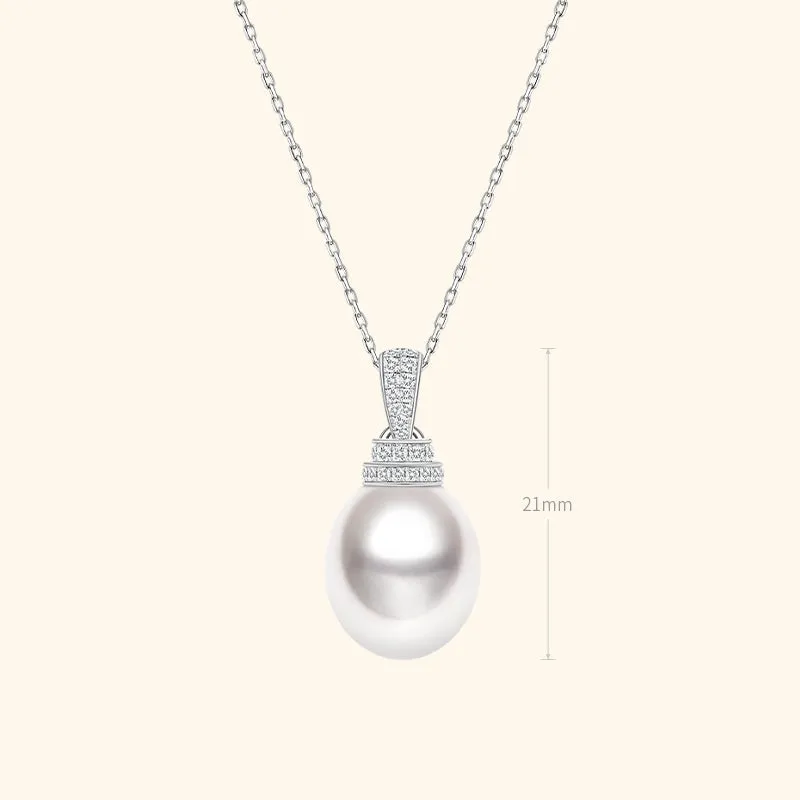 Teardrop-shaped South Sea Pearl 18K Gold Diamonds Haute Jewelry Elegant Necklace