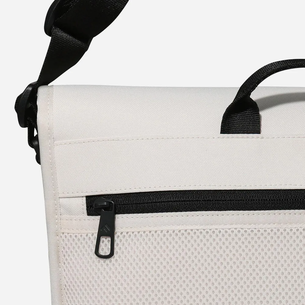 Túi Đeo Chéo Fila Signature Small Messenger - Be