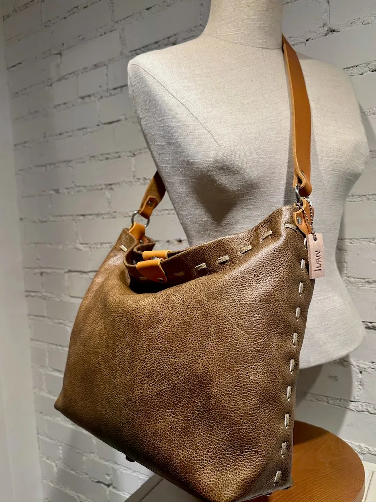 TOBACCO WITH STINGRAY LEATHER HOBO HANDBAG TOTE II233